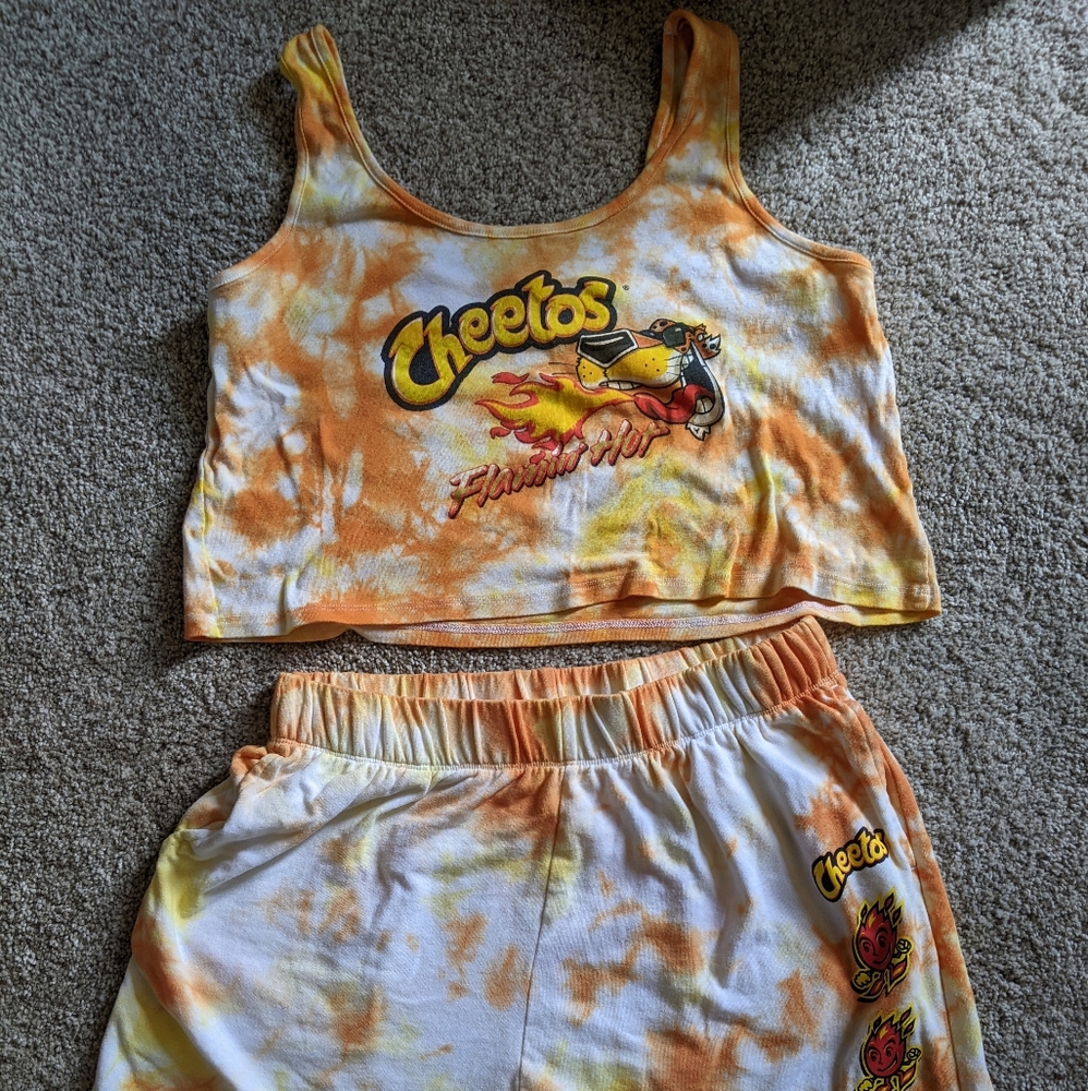 Cheeto lounge set